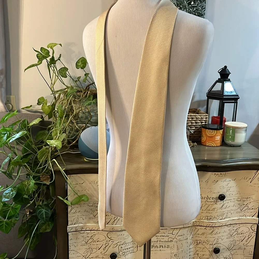 Bocara men’s tie